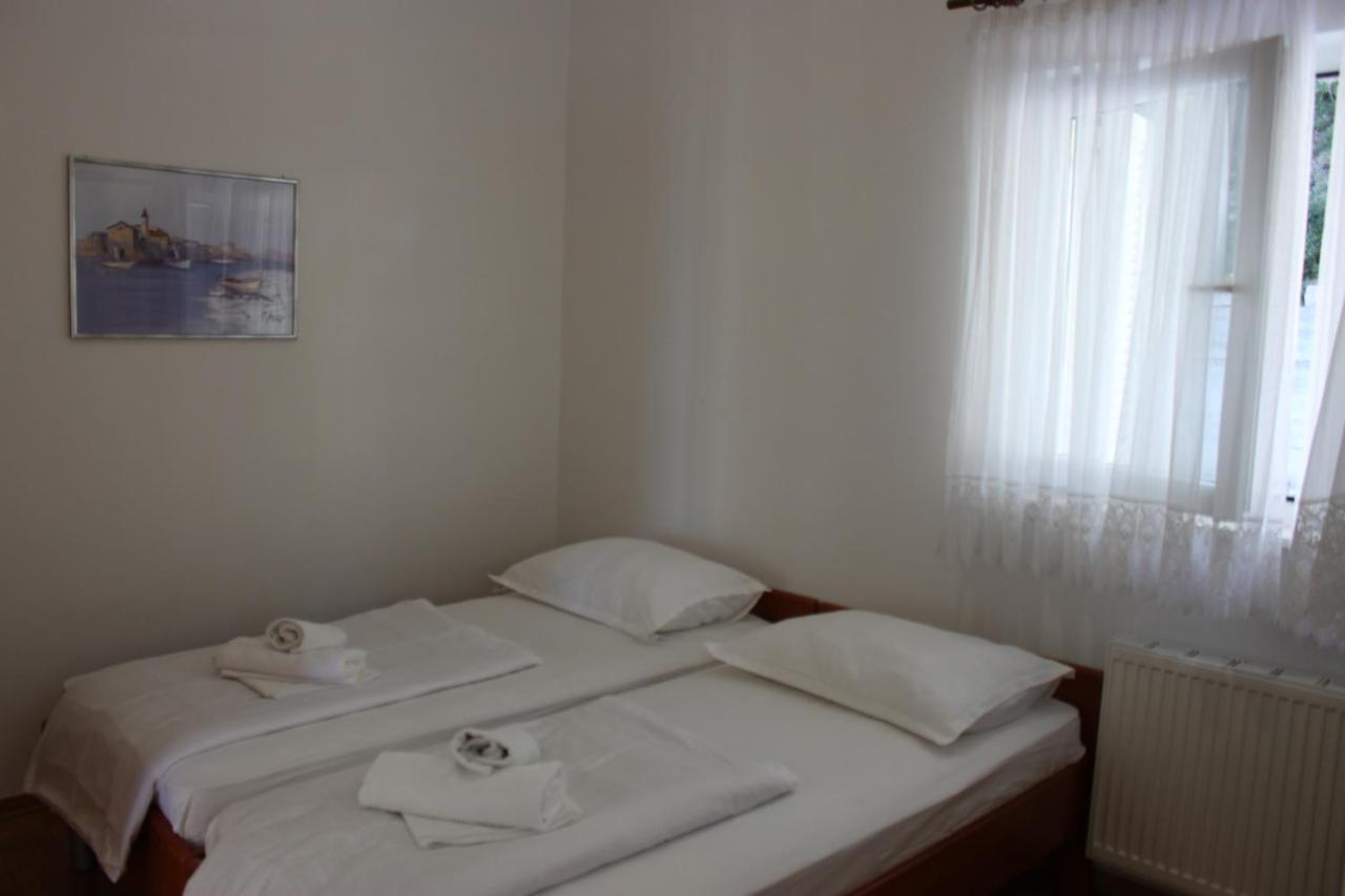 Pile Apartments 3 Омиш Экстерьер фото